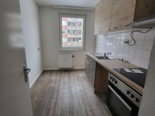 Wohnung zur Miete 500 € 4 Zimmer 82,3 m² Geschoss EG/3 frei ab sofort Erikstraße 72 Schleswig 24837