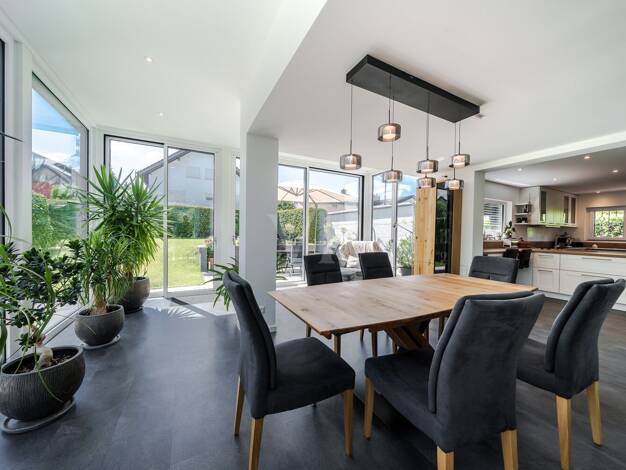 Einfamilienhaus zum Kauf 850.000 € 8,5 Zimmer 212 m² 537 m² Grundstück Anspach Neu-Anspach 61267
