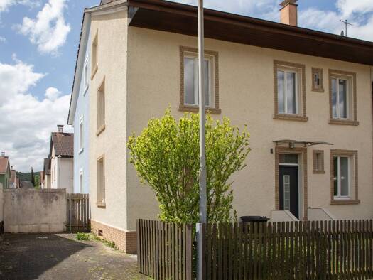 Doppelhaushälfte zum Kauf 380.000 € 5 Zimmer 110 m² 152 m² Grundstück Hauingen Lörrach 79541