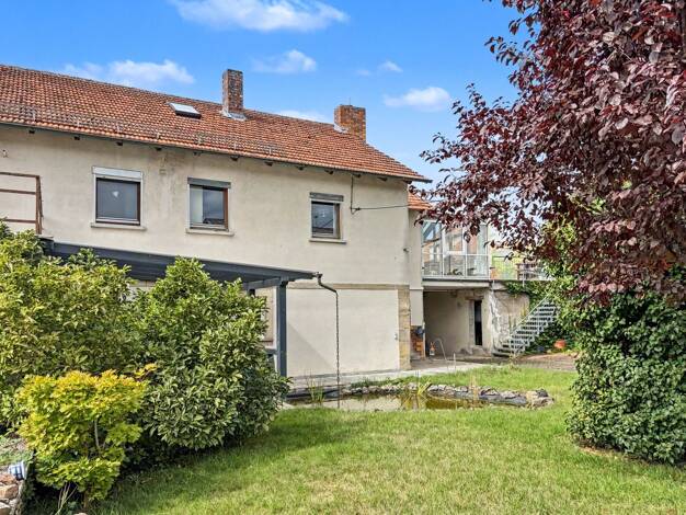 Stadthaus zum Kauf 249.900 € 10 Zimmer 252 m² 690 m² Grundstück Ermershausen 96126