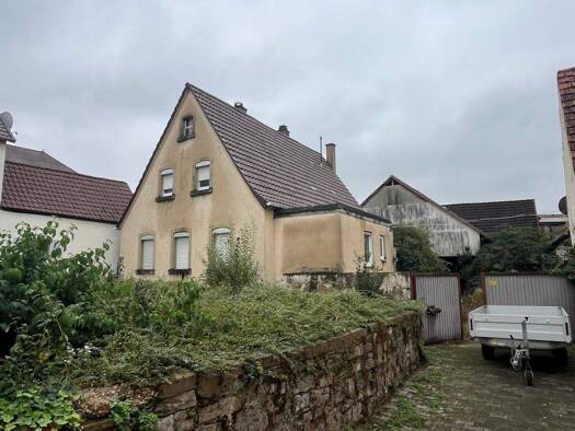 Einfamilienhaus zum Kauf 197.500 € 4 Zimmer 135,7 m² 731 m² Grundstück Stettfeld Ubstadt-Weiher 76698