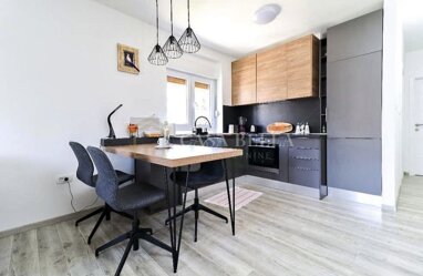 Wohnung zur Miete 900 € 2 Zimmer 50 m² 4. Geschoss Opatija center