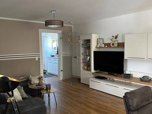 Wohnung zur Miete 1.300 € 3 Zimmer 103 m² frei ab sofort Lauf Lauf an der Pegnitz 91207