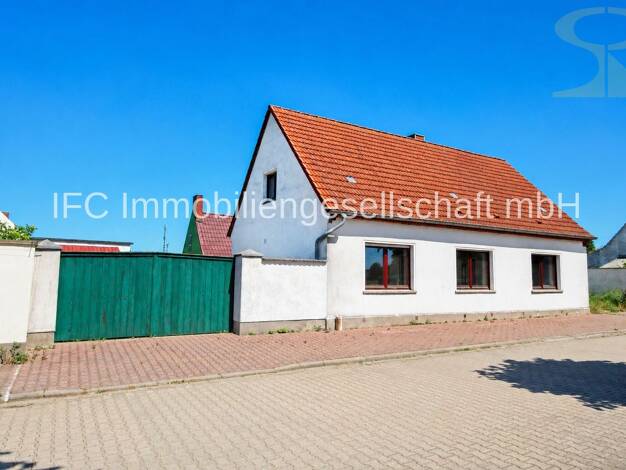 Einfamilienhaus zum Kauf 140.000 € 4 Zimmer 105 m² 2.598 m² Grundstück Köselitz Coswig (Anhalt) 06869