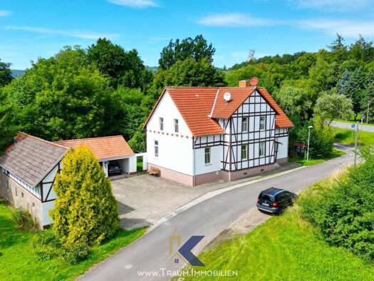 Mehrfamilienhaus zum Kauf als Kapitalanlage geeignet 129.900 € 9 Zimmer 194 m² 712 m² Grundstück Bernterode Breitenworbis 37339