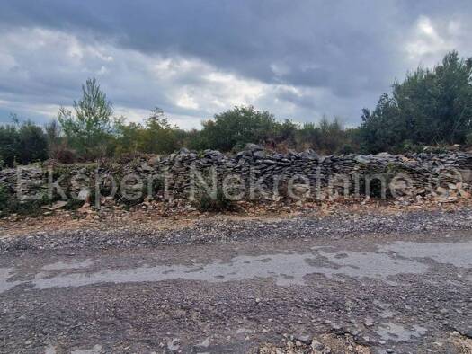 Acker-/Waldstück zum Kauf 572.000 € Trogir 21220