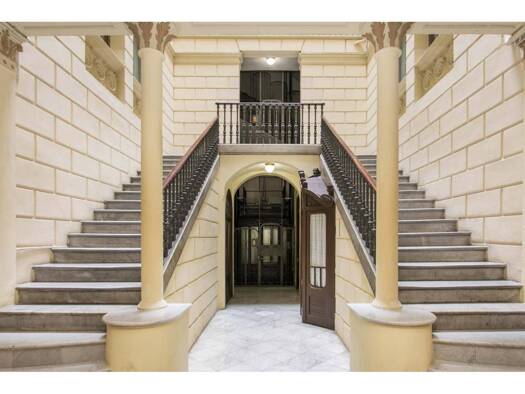 Wohnung zur Miete 3.840 € 6 Zimmer Barcelona 08000