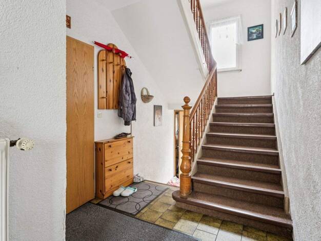Mehrfamilienhaus zum Kauf 297.000 € 9 Zimmer 130,8 m² 134 m² Grundstück Ebingen Albstadt 72458