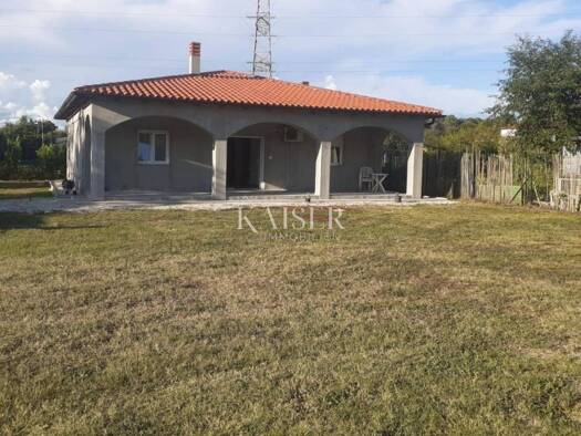 Haus zum Kauf 550.000 € 3 Zimmer 136 m² Pula Center