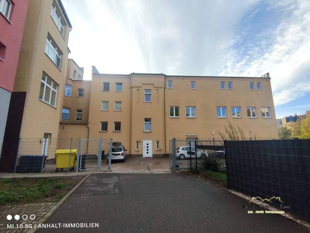 Wohnung zur Miete 624 € 3 Zimmer 95,9 m² 3. Geschoss frei ab sofort Burgstraße 42 Bitterfeld 06749