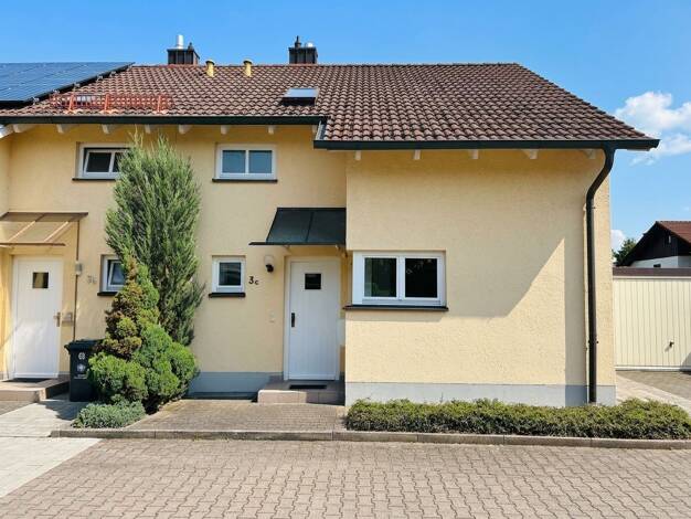 Doppelhaushälfte zum Kauf 395.000 € 4 Zimmer 104 m² 323 m² Grundstück Ittling Straubing / Ittling 94315