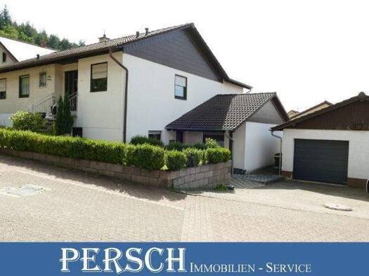 Mehrfamilienhaus zum Kauf 250.000 € 11 Zimmer 204 m² 724 m² Grundstück Namborn 66640