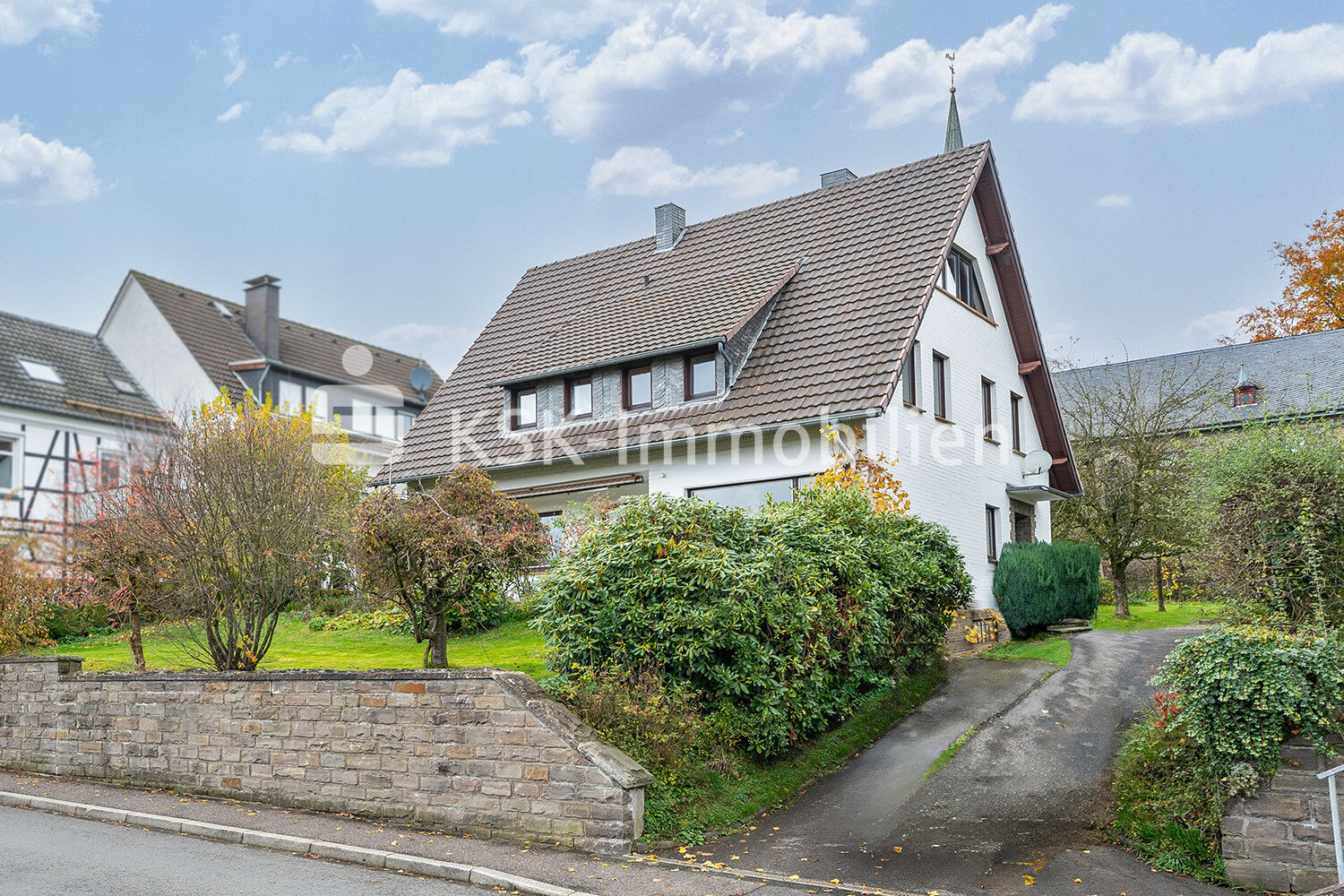 Einfamilienhaus zum Kauf 395.000 € 7 Zimmer 187 m²<br/>Wohnfläche 1.187 m²<br/>Grundstück Linde Lindlar 51789