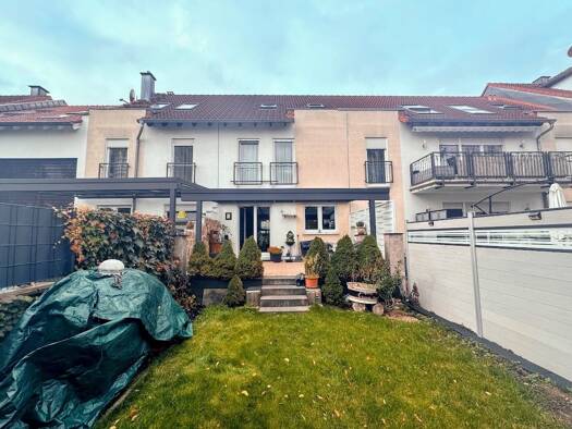 Haus zum Kauf 599.999 € 5 Zimmer 133,3 m² 221 m² Grundstück Walldorf Mörfelden-Walldorf 64546