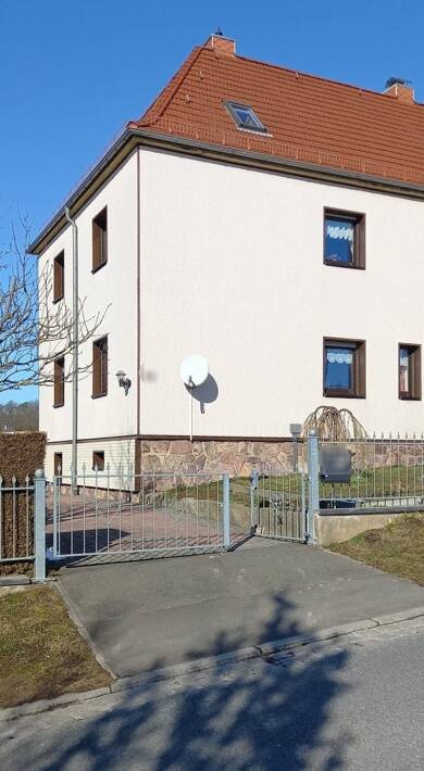 Doppelhaushälfte zum Kauf 185.000 € 5 Zimmer 119 m² 640 m² Grundstück Nossen Nossen 01683