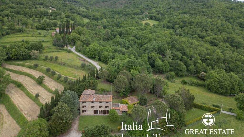 Bauernhaus zum Kauf 750.000 € 13 Zimmer 453 m² 4.000 m² Grundstück Cortona 52044