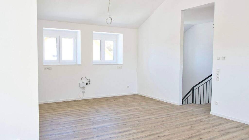 Wohnung zum Kauf provisionsfrei 389.000 € 4 Zimmer 126,6 m² 2. Geschoss frei ab 01.03.2026 Edelzeller Straße 9 Engelhelms Künzell 36093
