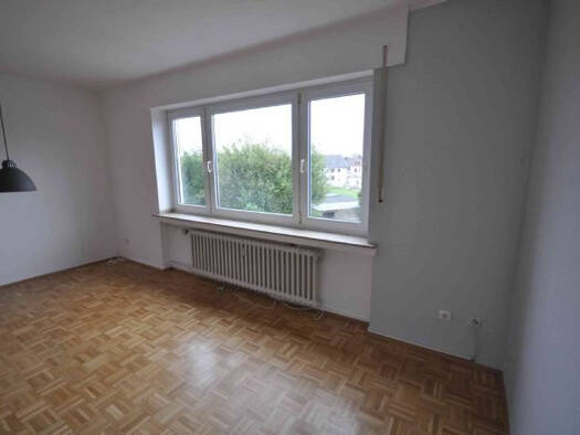 Studio zur Miete 290 € 2 Zimmer 35 m² Geschoss 2/4 frei ab 01.10.2026 Valencienner Straße 193 Gürzenich Düren 52355