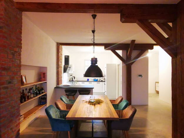 Reihenendhaus zur Miete 2.100 € 5 Zimmer 223 m² 225 m² Grundstück frei ab 01.08.2025 Bahnhofstraße 29 Obertraubling Obertraubling 93083