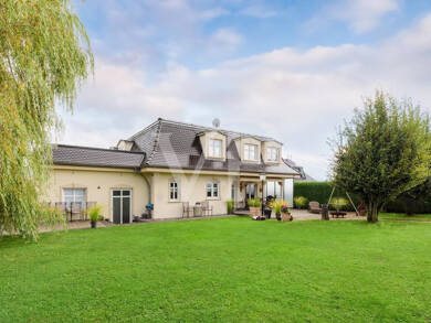 Villa zum Kauf 10 Zimmer 252 m² 1.690 m² Grundstück Thailen Weiskirchen / Thailen 66709