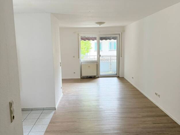 Wohnung zur Miete 490 € 1,5 Zimmer 47 m² frei ab sofort Luisenstraße 8 Königsfeld Königsfeld im Schwarzwald 78126