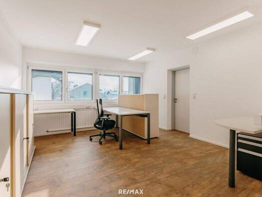 Büro zur Miete 9,98 € 2 Zimmer Niederndorf 6342