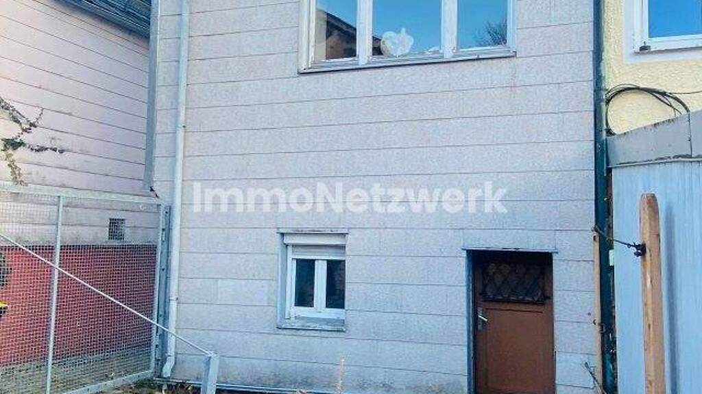 Haus zum Kauf 59.000 € 5 Zimmer 130 m² 350 m² Grundstück Kirchenlamitz 95158