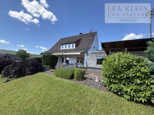 Mehrfamilienhaus zum Kauf 285.000 € 8 Zimmer 189 m² 1.194 m² Grundstück Brachbach 57555