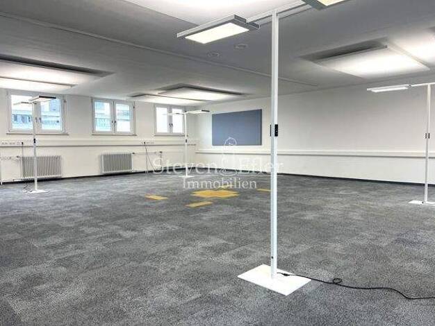 Bürofläche zur Miete 8,50 € 265 m² Bürofläche Gleißbühl Nürnberg 90402