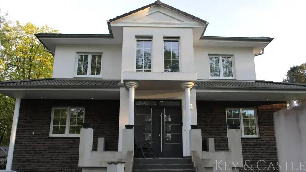 Villa zum Kauf 1.400.000 € 8 Zimmer 310 m² 959 m² Grundstück Falkensee 14612