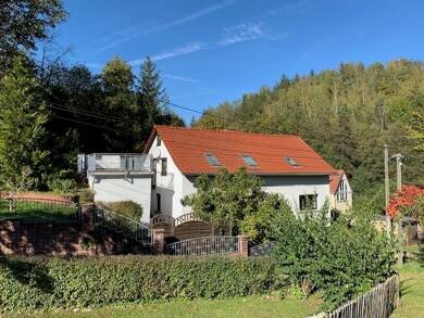 Einfamilienhaus zum Kauf 130.000 € 5 Zimmer 118,9 m² 610 m² Grundstück frei ab sofort Pöhl 08543