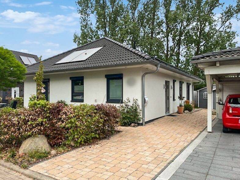 Bungalow zum Kauf 399.000 € 3 Zimmer 100 m² 471 m² Grundstück Schlagsdorf Schlagsdorf 19217