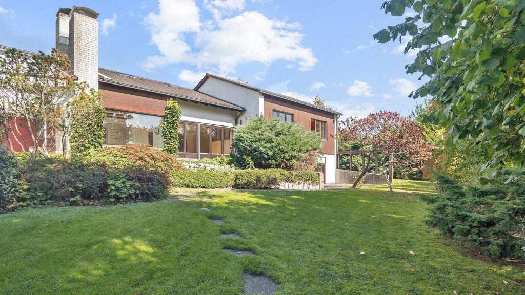 Einfamilienhaus zum Kauf 695.000 € 8 Zimmer 300 m² 1.700 m² Grundstück Altenburg Eggenfelden 84307