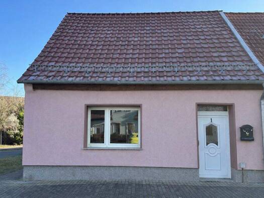 Reihenmittelhaus zum Kauf 140.000 € 4 Zimmer 100 m² 135 m² Grundstück Jeßnitz 06800