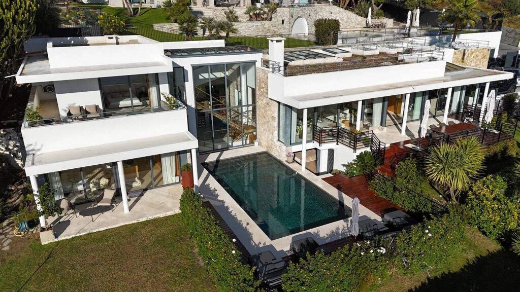 Einfamilienhaus zum Kauf 5.250.000 € EZE 06360