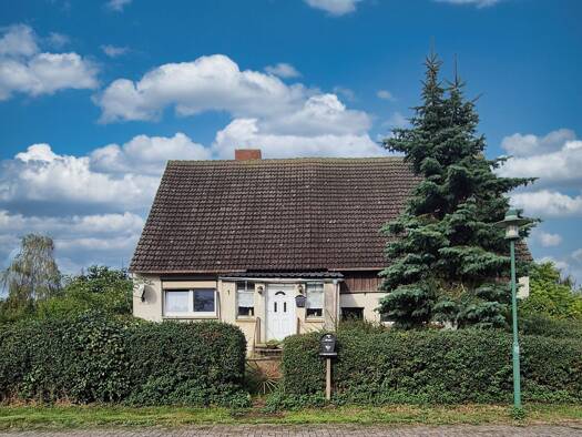 Einfamilienhaus zum Kauf 49.990 € 3 Zimmer 70 m² 3.227 m² Grundstück frei ab sofort Rehberg Woldegk 17348