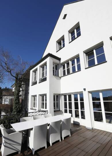 Einfamilienhaus zum Kauf 8 Zimmer 406 m² 760 m² Grundstück Steinweg Regensburg 93059