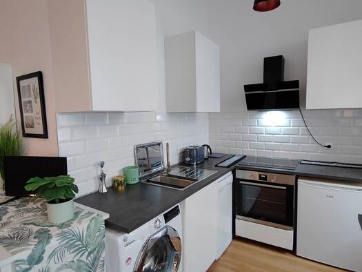 Wohnung zur Miete 1.230 € 1 Zimmer 40 m² Geschoss 1/4 frei ab sofort Moabit Berlin 10551