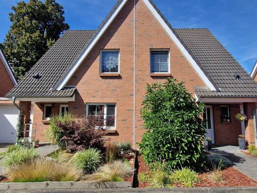 Doppelhaushälfte zum Kauf 169.500 € 4 Zimmer 102,6 m² 193 m² Grundstück frei ab 01.10.2026 Zörbig Zörbig 06780