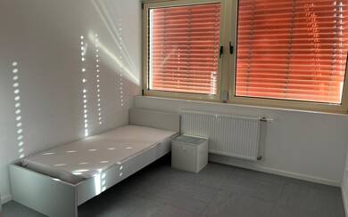 WG-Zimmer zur Miete Wohnen auf Zeit 580 € 16 m² frei ab 29.09.2026 Hedelfingerstr. 0 Wangen Stuttgart Hedelfingen 70327