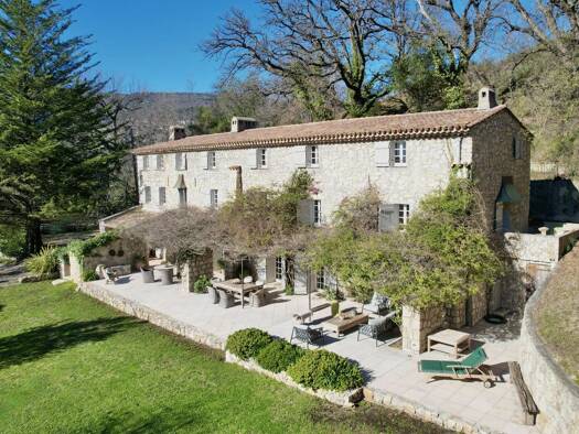 Einfamilienhaus zum Kauf 4.850.000 € 7 Zimmer 550 m² 9.000 m² Grundstück CHATEAUNEUF GRASSE 06740