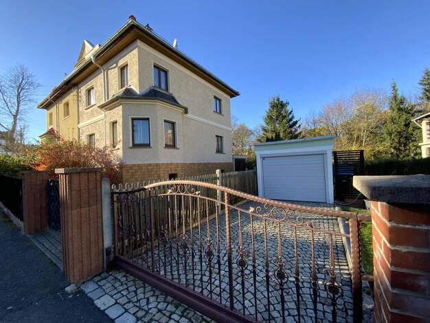 Doppelhaushälfte zum Kauf 195.000 € 5 Zimmer 98,2 m² 431 m² Grundstück frei ab sofort Saalfeld 07318