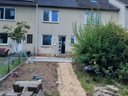 Reihenmittelhaus zur Miete 1.500 € 4 Zimmer 100 m² 240 m² Grundstück frei ab 01.10.2026 Bahnhofstraße Friedrichsgabe Norderstedt 22844