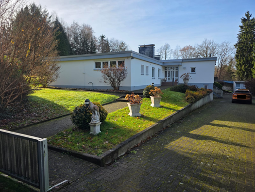 Bungalow zum Kauf 555.000 € 5 Zimmer 246 m² 2.365 m² Grundstück frei ab sofort Kohlhof Neunkirchen 66539