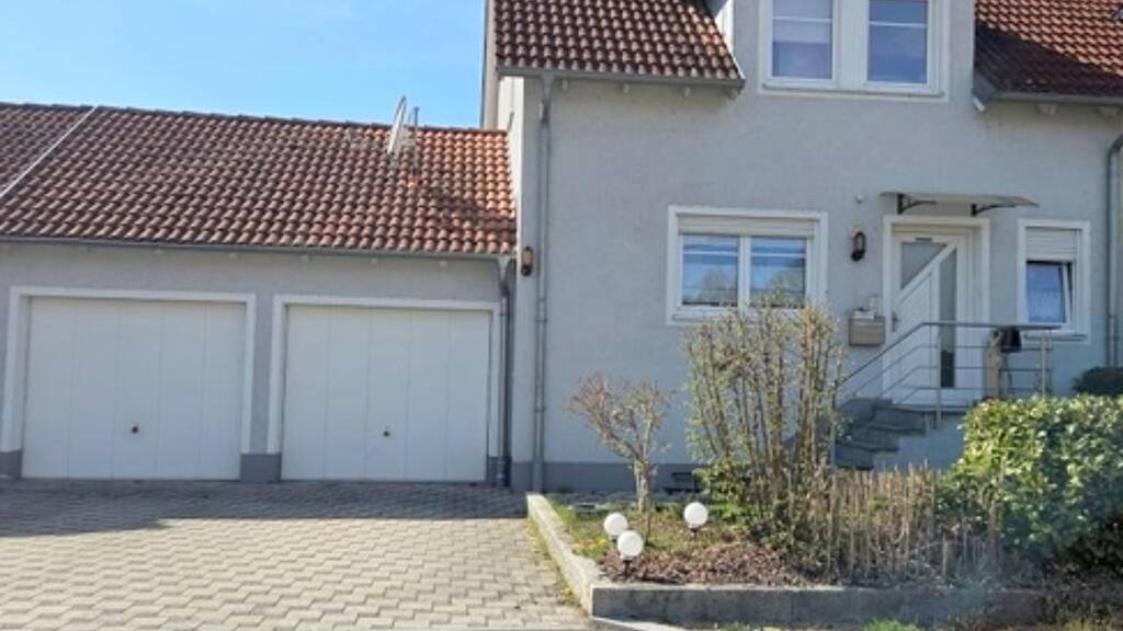 Doppelhaushälfte zum Kauf 465.000 € 5 Zimmer 179 m² 357 m² Grundstück Teublitz 93158