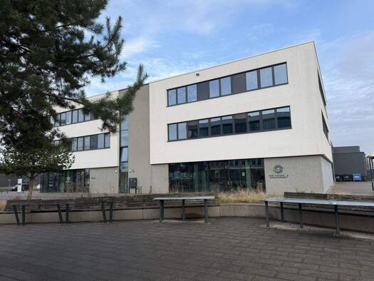 Bürofläche zur Miete 4.640 € 6 Zimmer 331,4 m² Bürofläche Marie-Curie-Straße 16 Manfort Leverkusen 51377