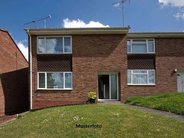 Einfamilienhaus zum Kauf 204.000 € 248 m² 12.857 m² Grundstück Königshain-Wiederau 09306