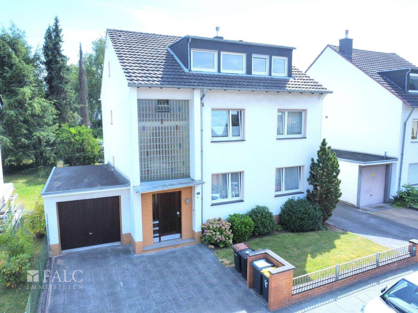 Property thumbnail 2