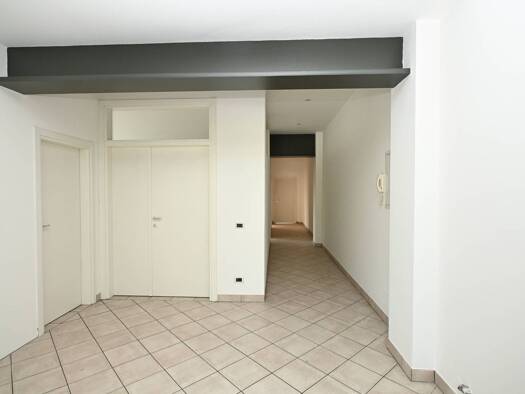 Ladenfläche zur Miete 1.500 € 129 m² Verkaufsfläche Eppan an der Weinstraße 39057