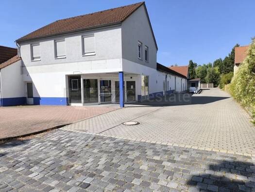 Ausstellungsfläche zur Miete 3,50 € 824 m² Verkaufsfläche Am Markt 27 Wolfen Bitterfeld-Wolfen 06766